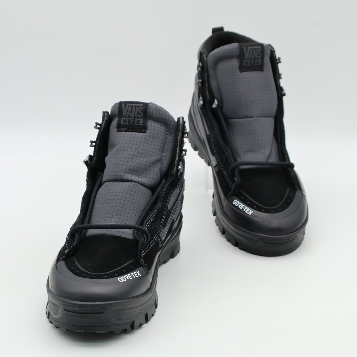 VN000DARBKA Vans Sk8-Hi GORE-TEX Insulated Black Black (Men's)