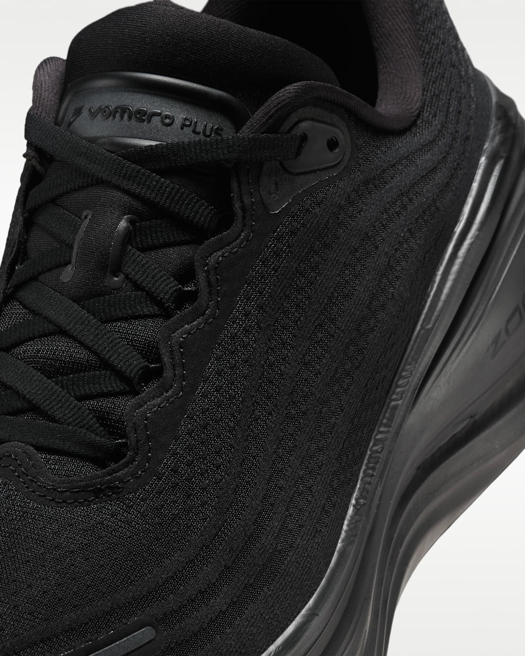 IO4482-002 Nike Vomero Plus Black (Men's)