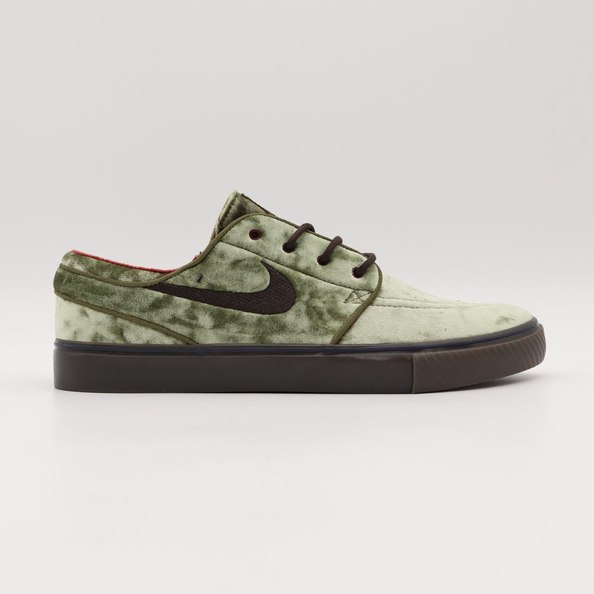 FZ1302-200 Nike SB Zoom Janoski OG SE City of Cinema (Men's)