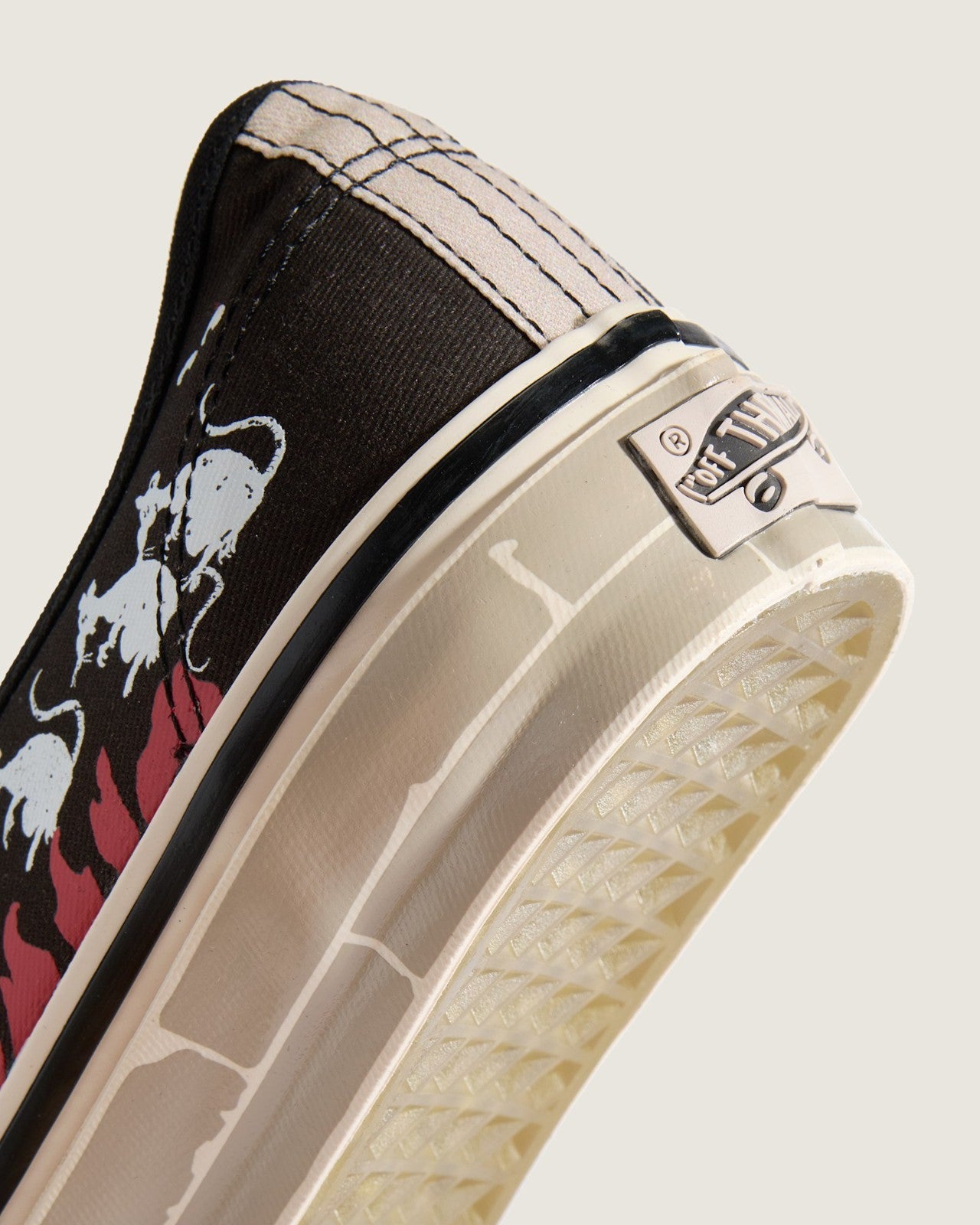 VN000EAKG2M Vans LX Authentic 44 Soon Easy Taupe Mist Faded Black (Men's)