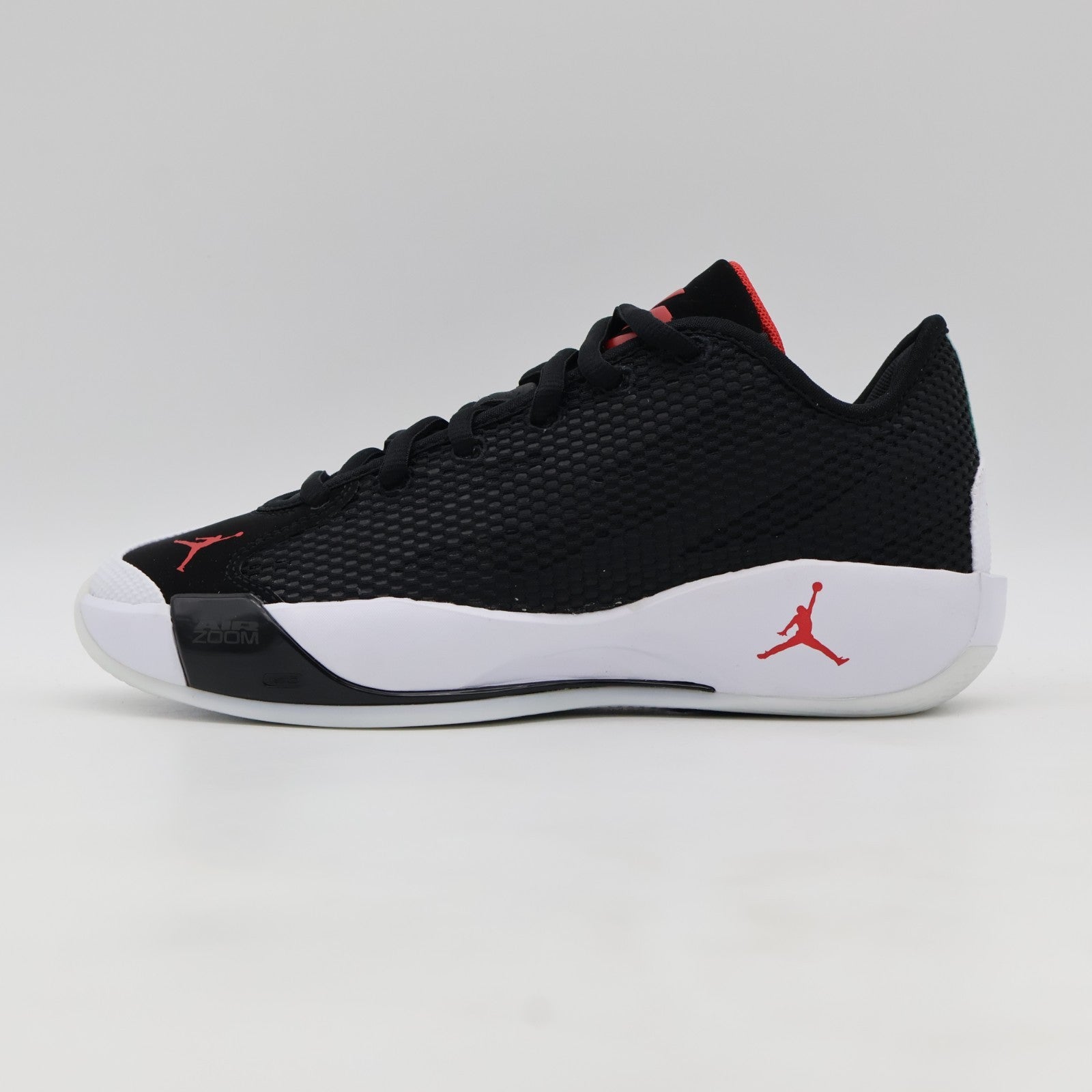 IF1611-001 Nike Luka 77 Bred Basketball Shoes Black White University Red (Menâs)