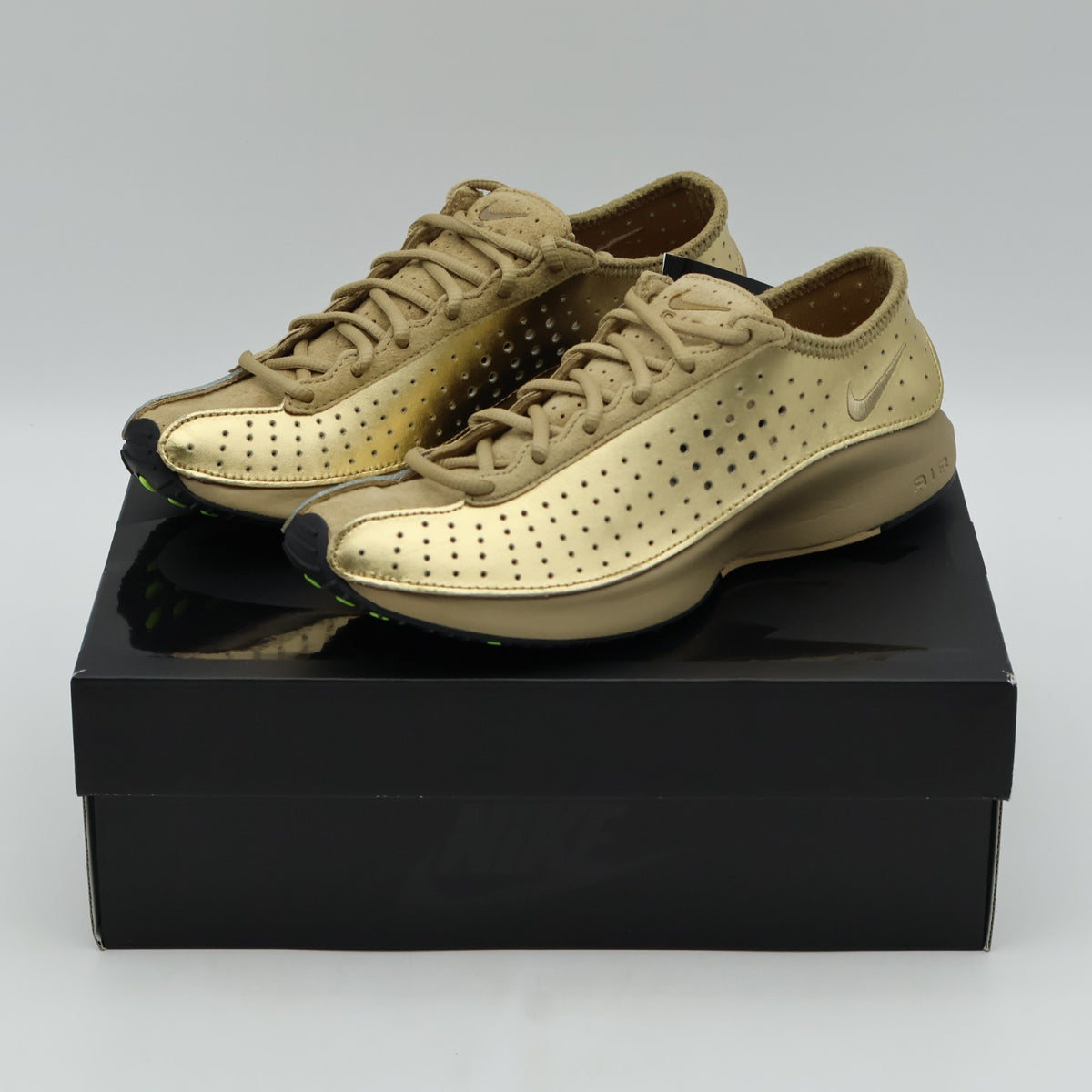 IB5824-700 Nike Air Superfly Metallic Gold (Women's)