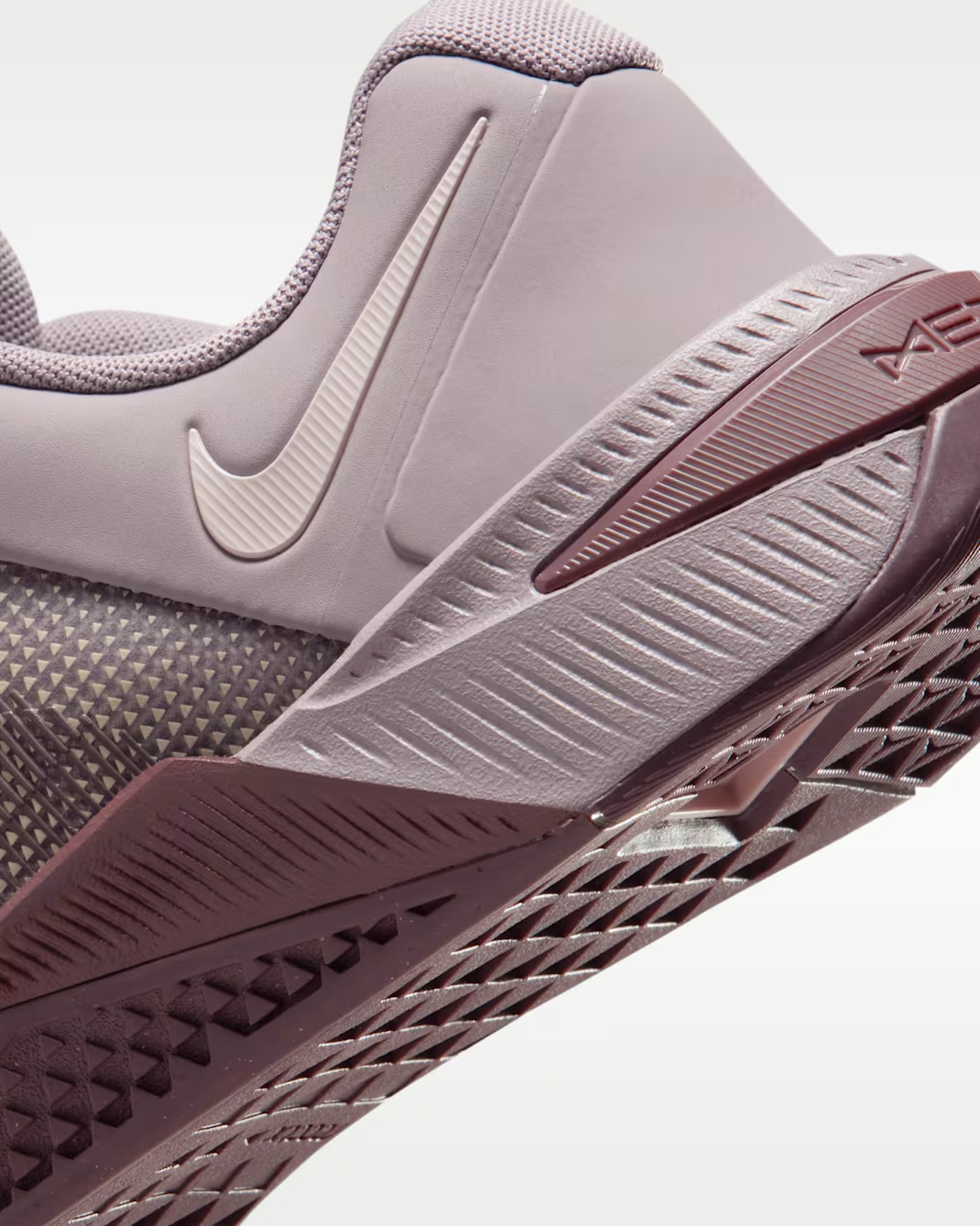 HQ2620-200 Nike Metcon 10 Light Violet Ore Tattoo Silt Red (Women's)