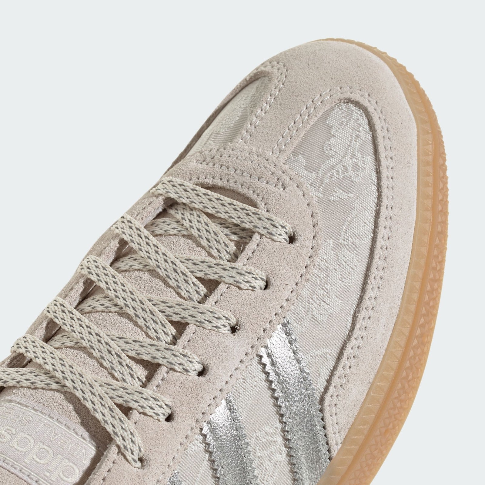 KK0434 adidas Women's Handball Spezial Chalk PearlSilver Metallic (Women's)