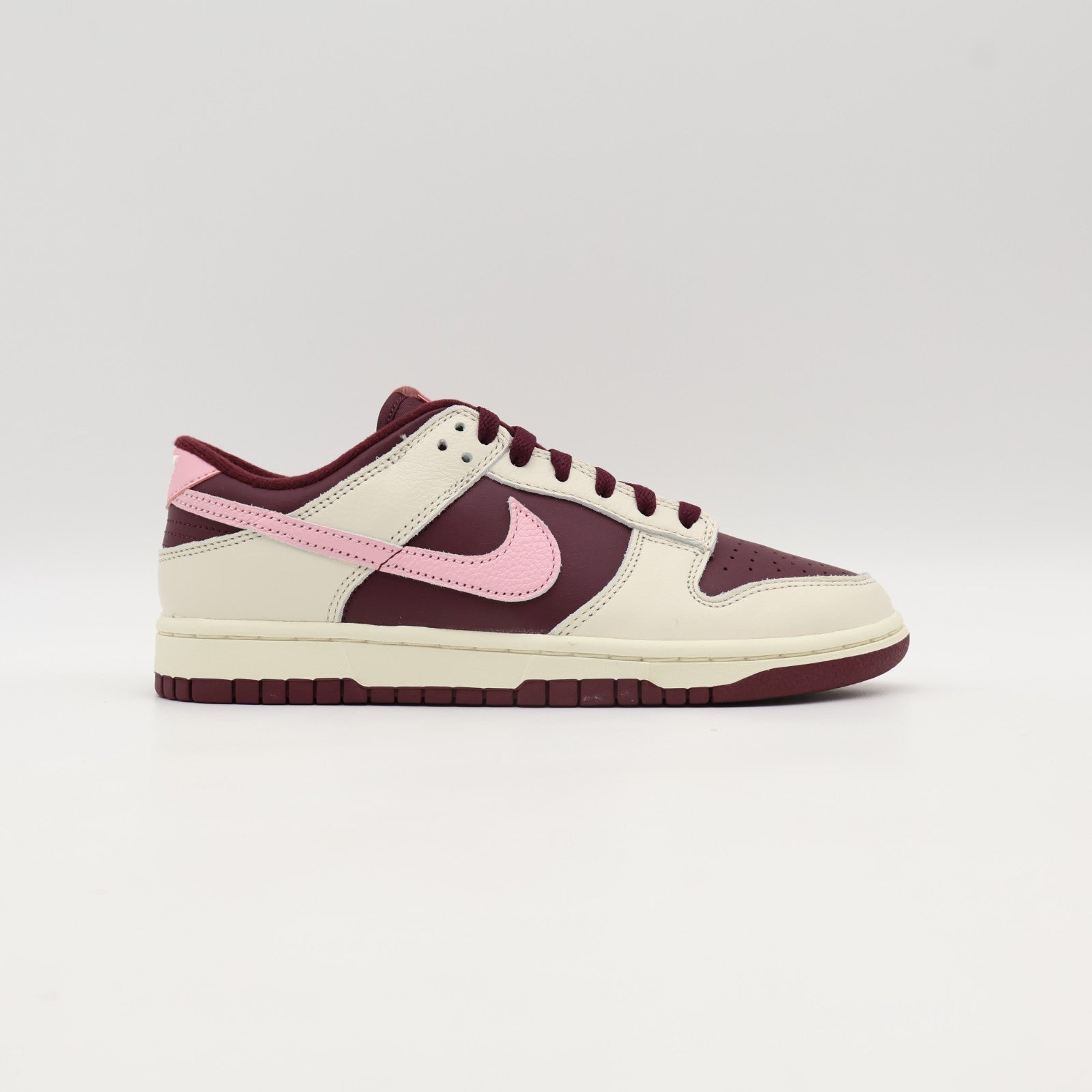 DR9705-100 Nike Dunk Low Valentine's Day 2023 Sail Beige Pink Brown Chocolate