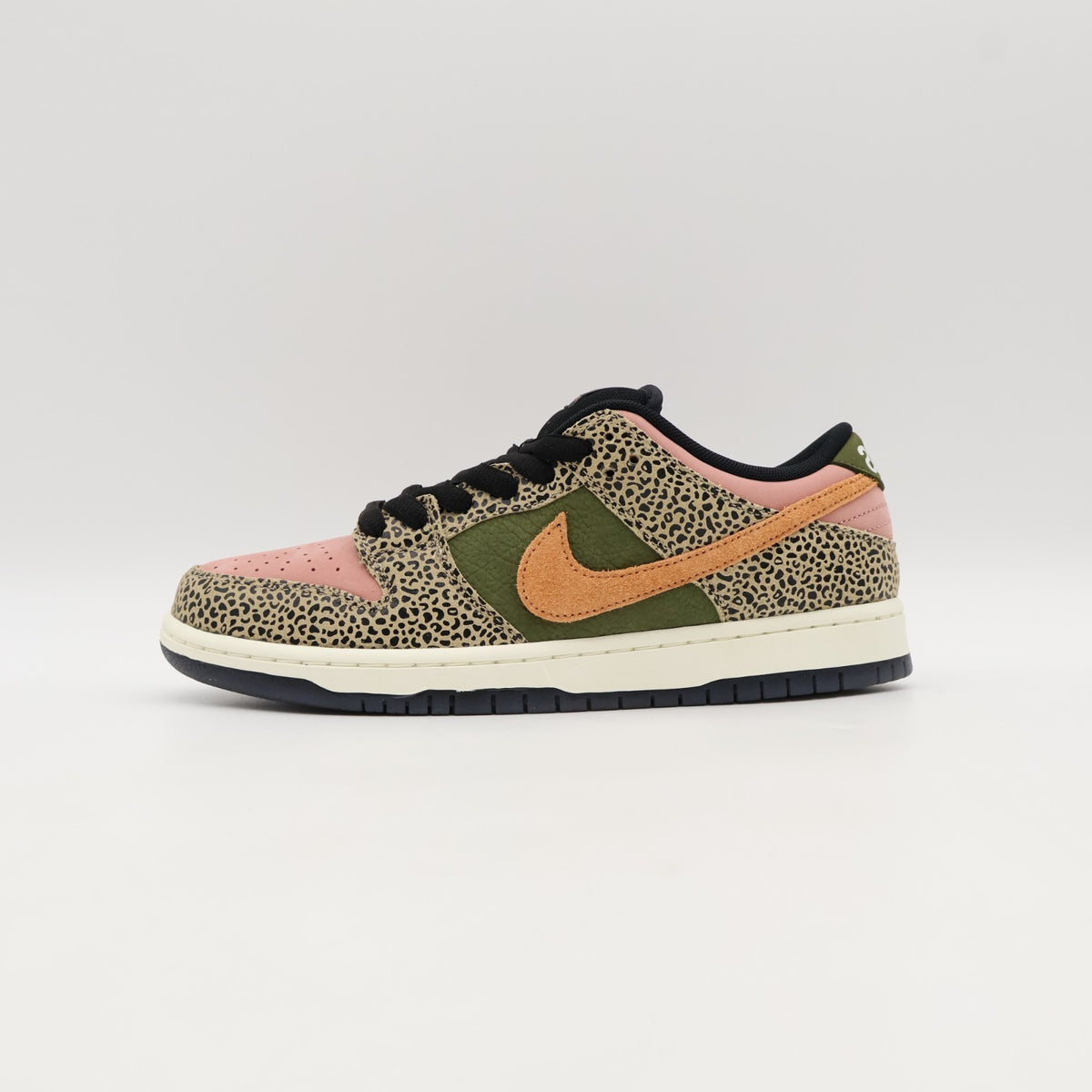 IH3211-200 Arts Rec Nike SB Dunk Low Pro Rust Pink and Rough Green (Men's)