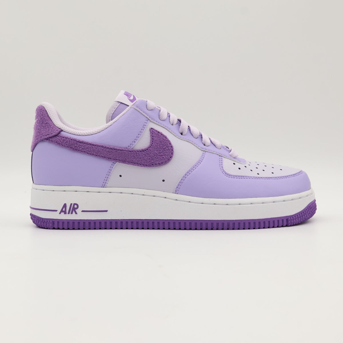 HQ3905-500 Nike Women's Air Force 1 Low Next Nature Hydrangeas Black (Women's)