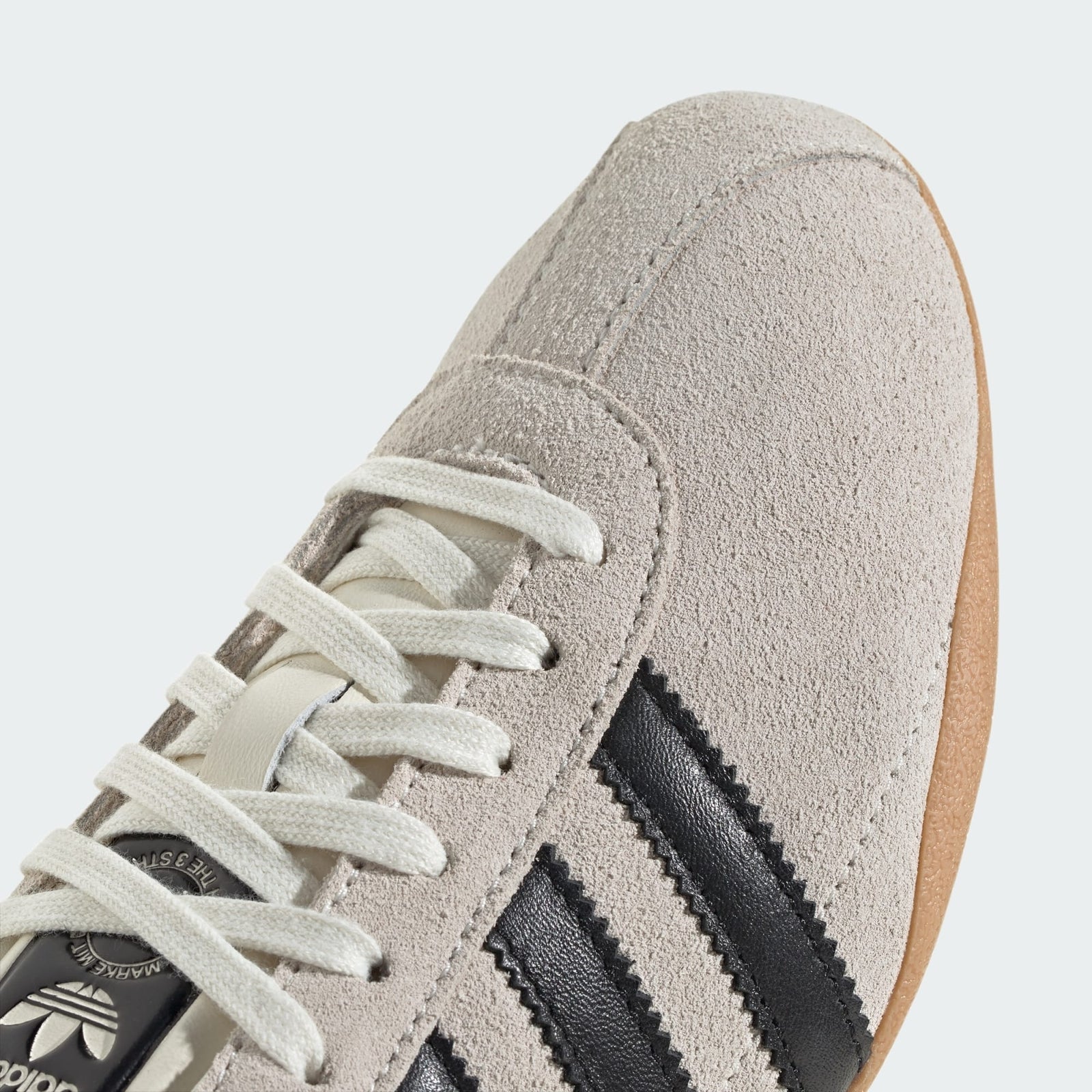 JI0182 adidas Originals Tokyo Off White Core Black Gold Metallic (Women's)