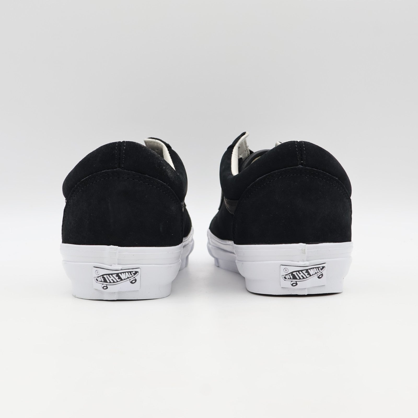VN000D9JCJJ Vans PREMIUM OLD SKOOL PIG SUEDE BLACK (Men's)