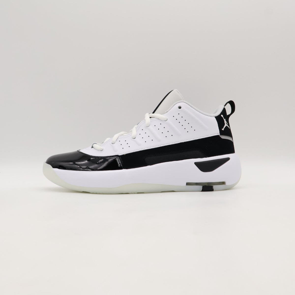 HQ2091-100 Nike Jordan Max Aura 7 White Summit White Black (Men's)