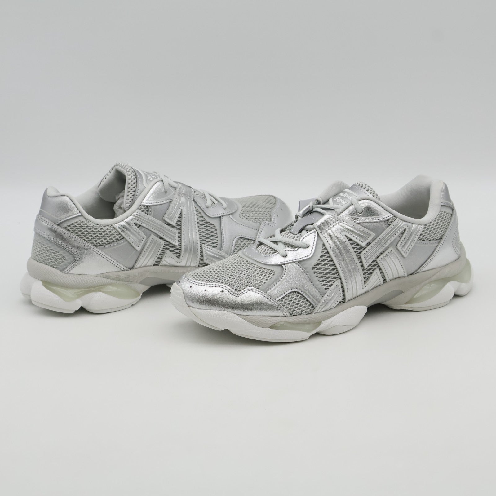 1203A733-102 Asics Gel-Cumulus 16 White White (Men's)