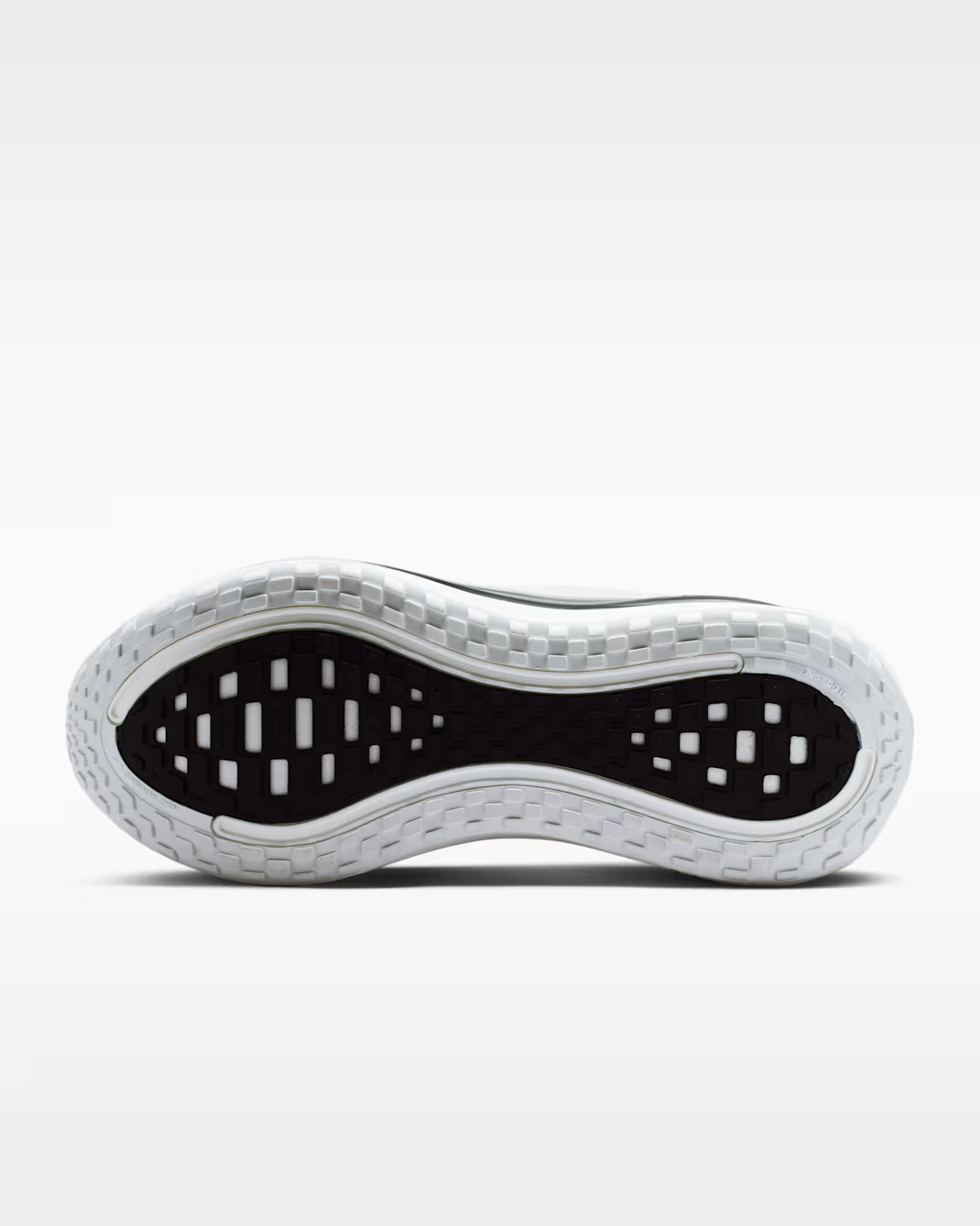 II7181-102 Nike Vomero Plus White Black (Men's)