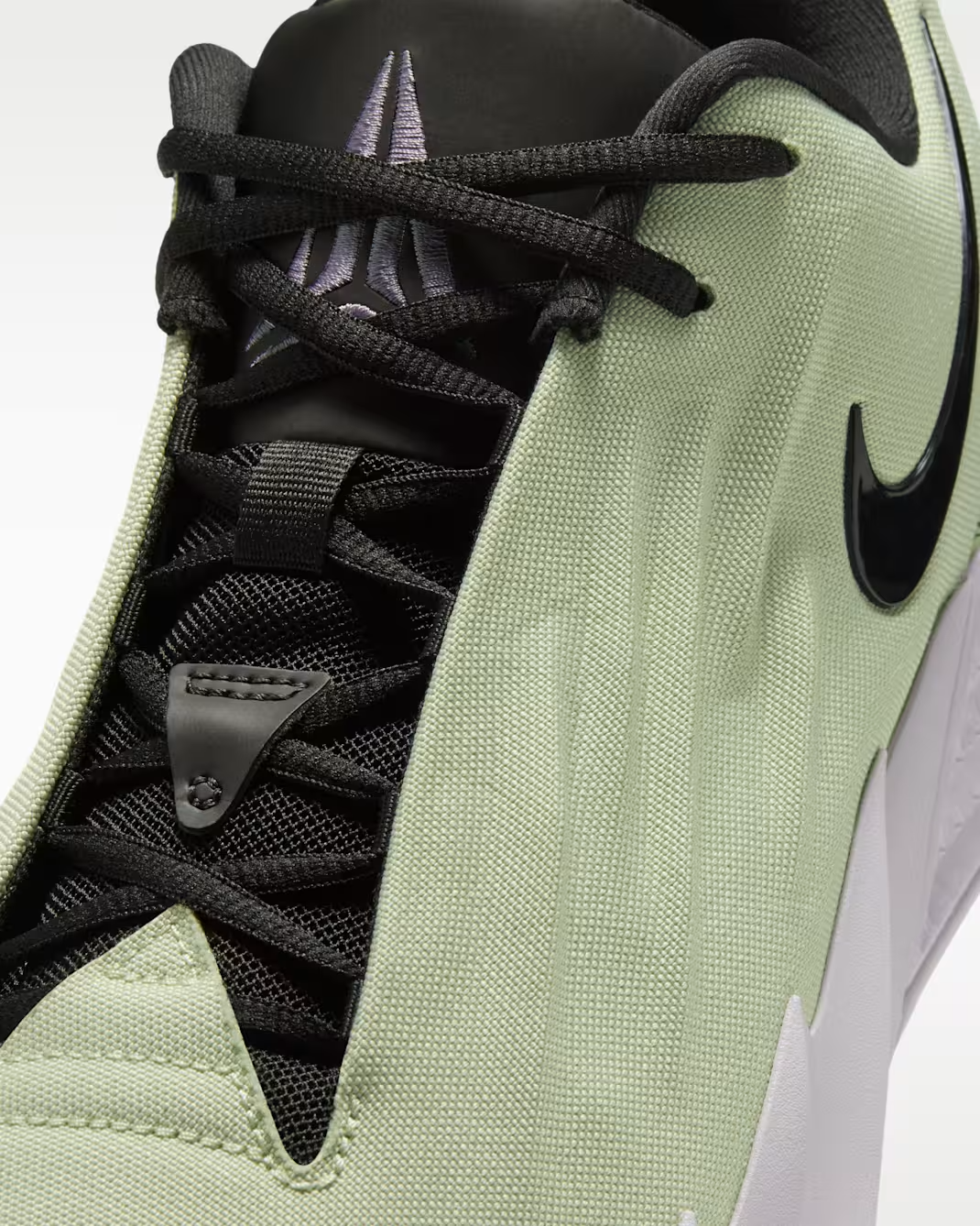 IM4162-300 Nike Twelve Time "Oil Green/Olive Aura" (Men's)