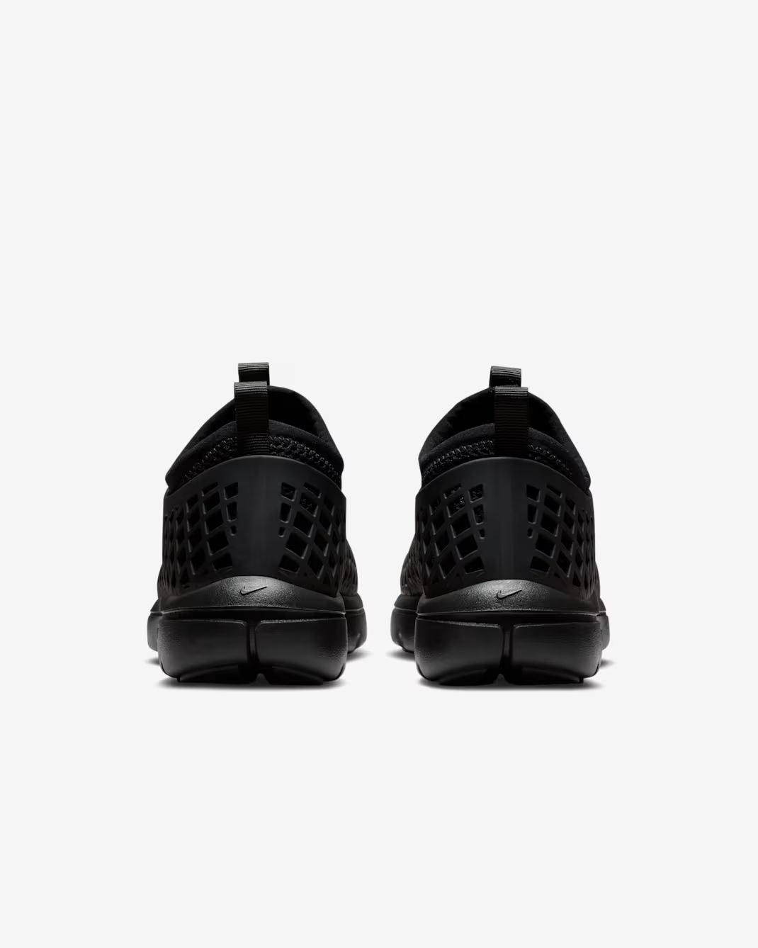 IF5958-002 Nike Air Rejuven8 Black (Women's)