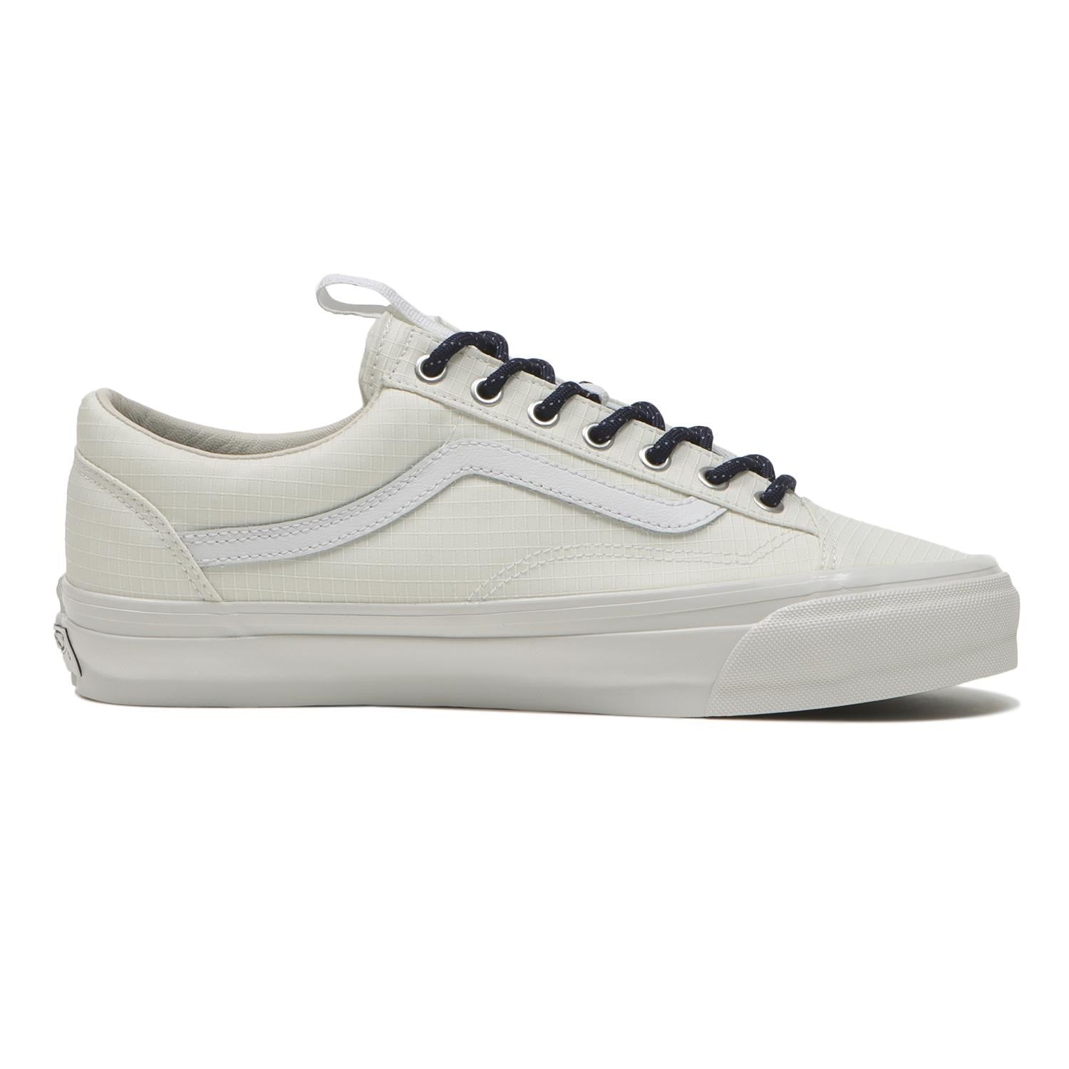 VN000DAAEZY Vans Premium Old Skool 36 Zip Aspen White (Men's)