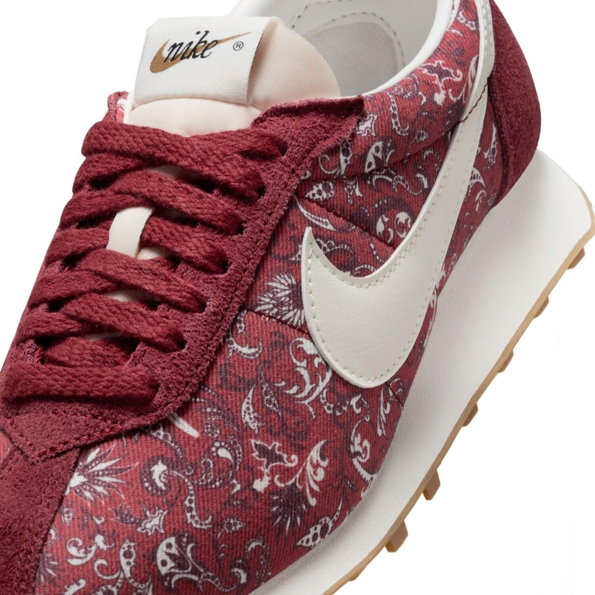 IH4479-677 Nike LD-1000 Bandana Team Red (Women's)