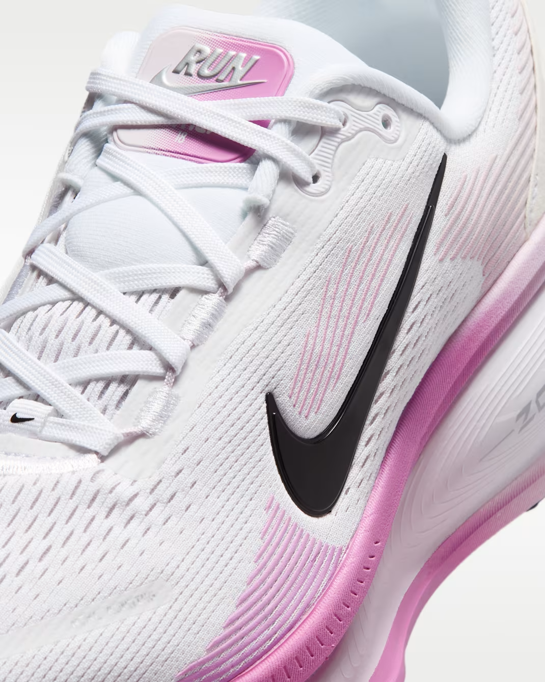HM6804-116 Nike Vomero 18 "White/Bleached Lilac" (Women's)