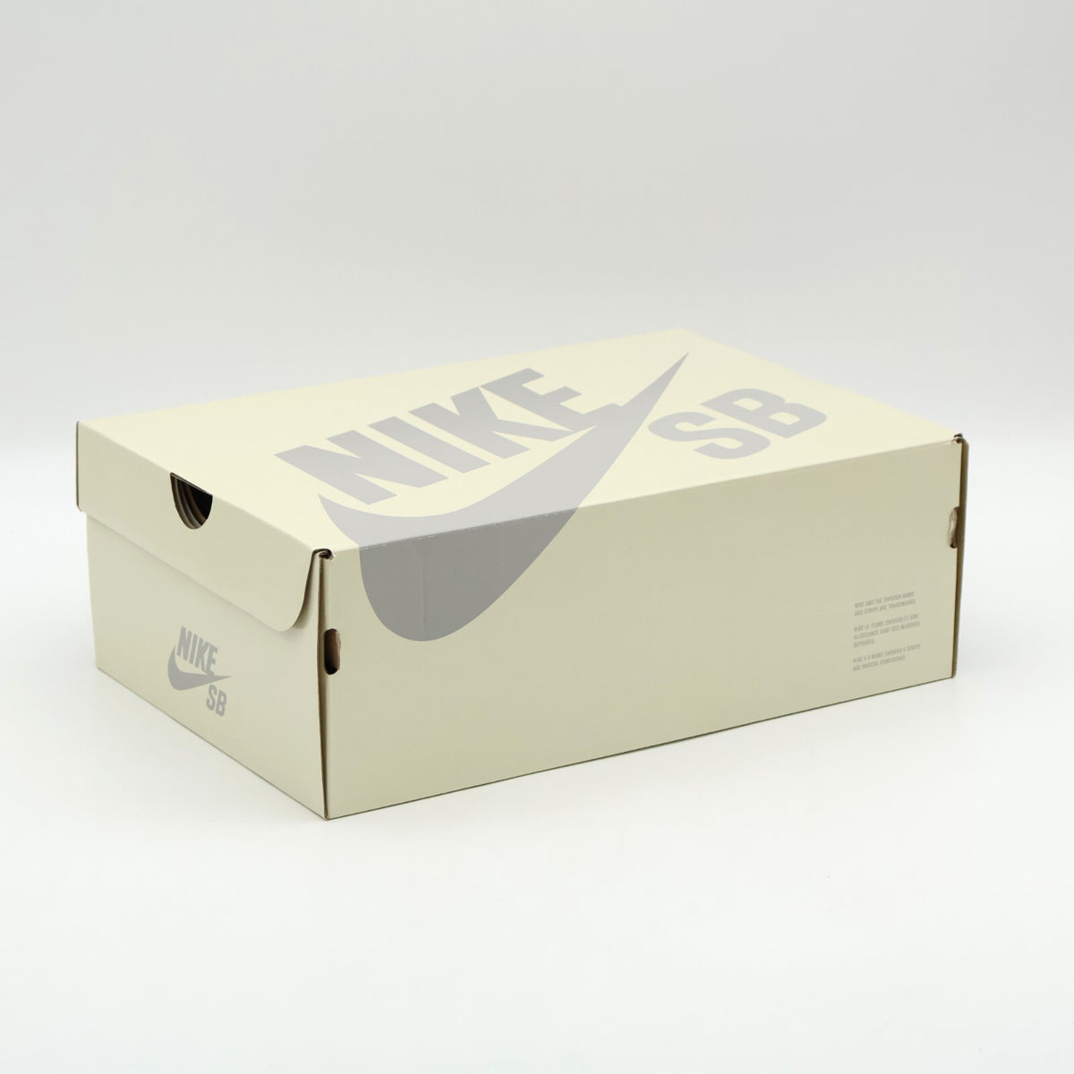 FD2562-400 APRIL SKATEBOARDS Nike SB Dunk Low Pro QS Turbo Green Silver (Men's)