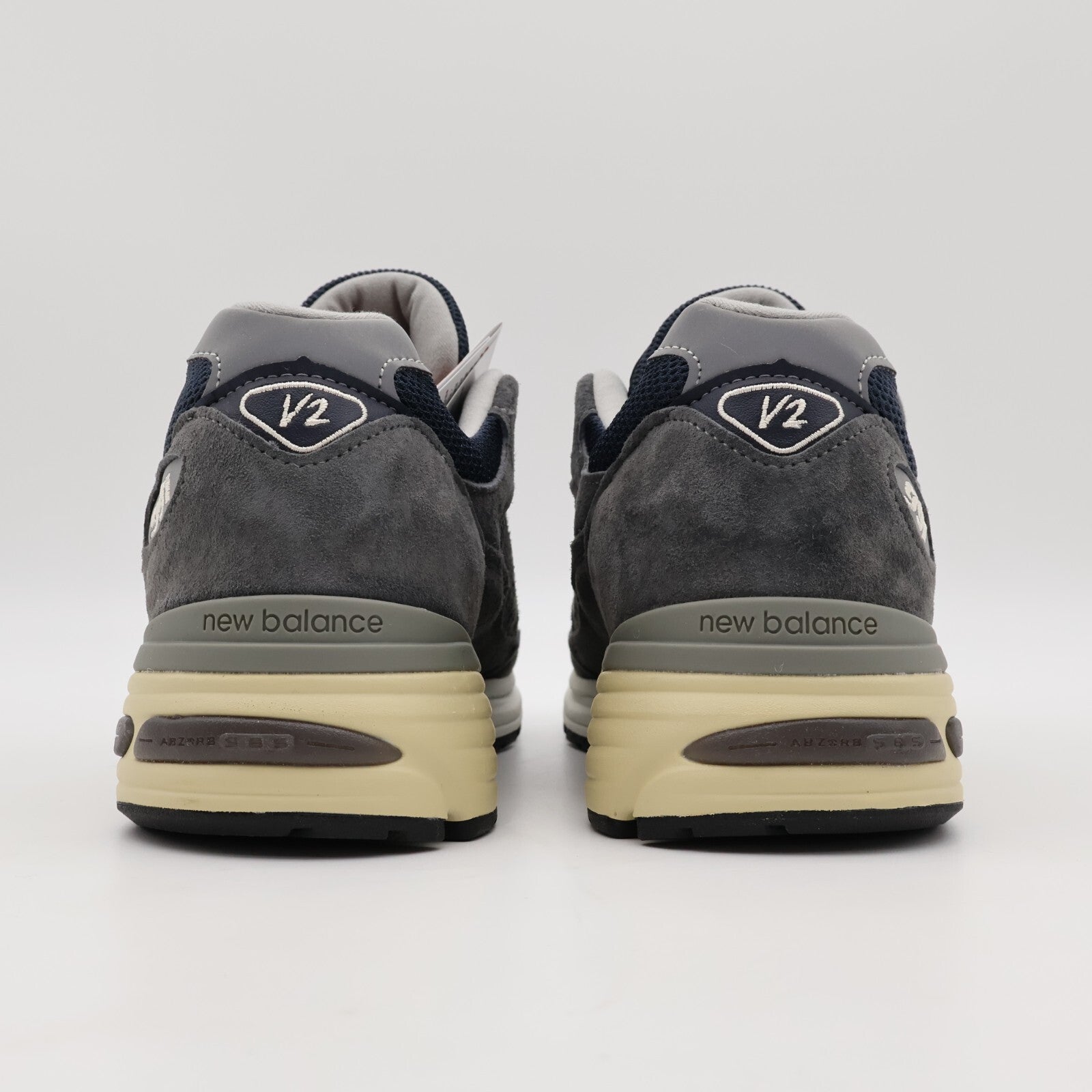U991GG2 New Balance 991V2 Gray Navy (Men's)