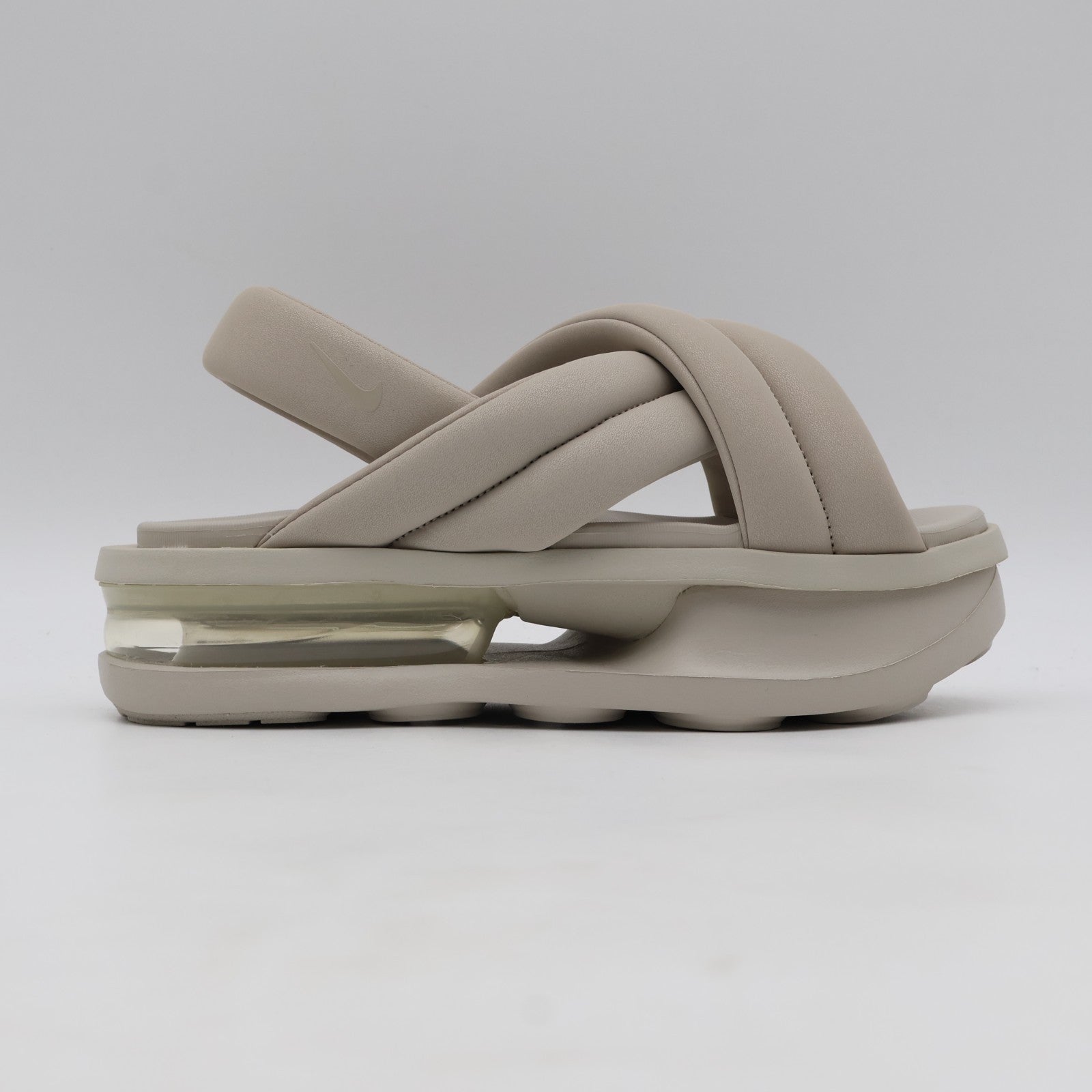 IH2052-299 Nike Women's Air Max Isla Cream 2 (Women's)