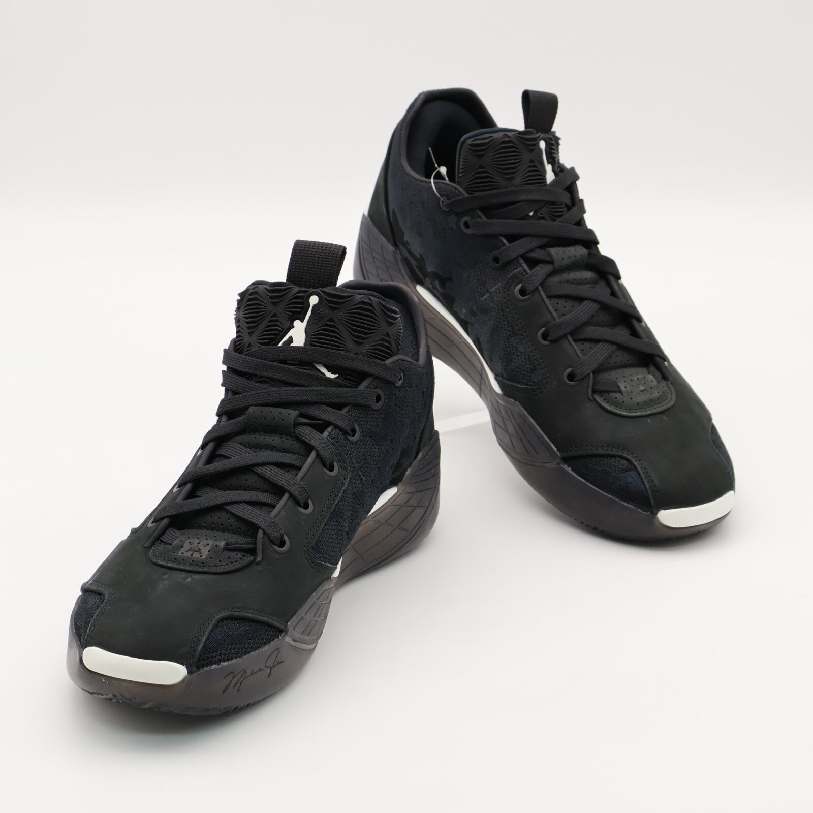 FQ0214-001 Nike Air Jordan 39 Lumier (Men's)