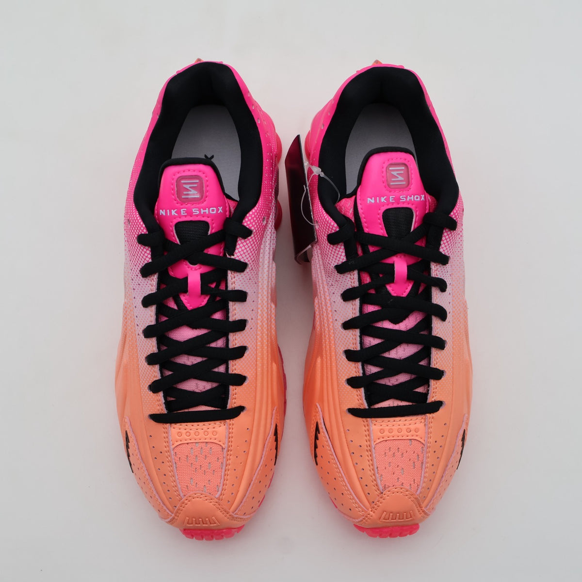 IH2343-600 Nike Shox R4 Hyper Pink Atomic Pink (Women's)