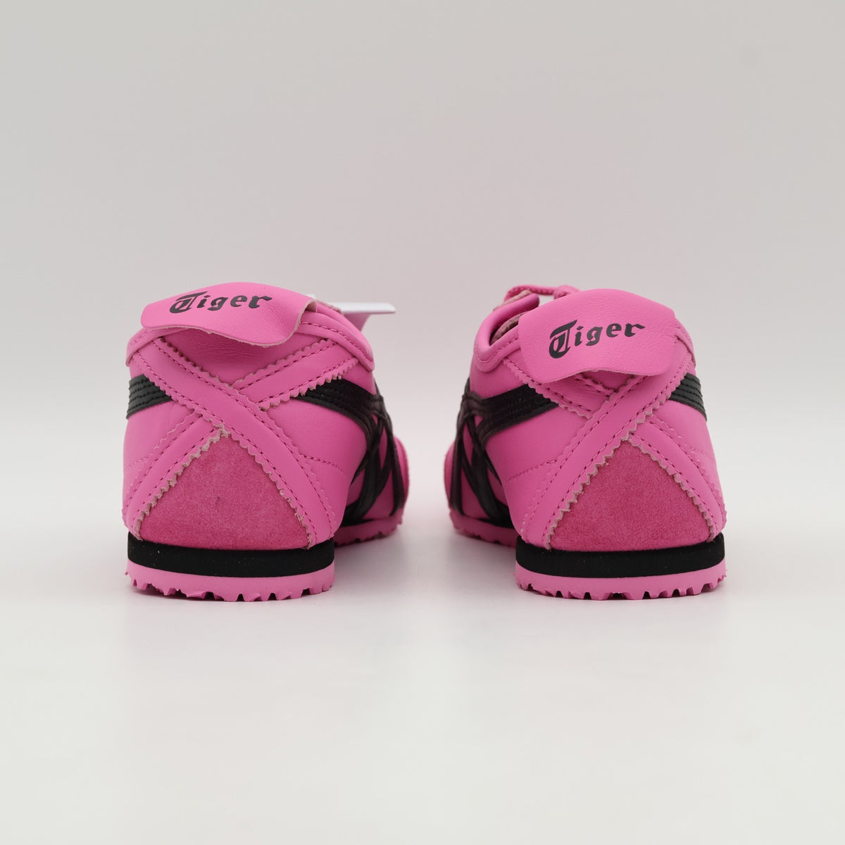 1183C102-701 Onitsuka Tiger MEXICO 66 DRAGON FRUIT BLACK (Men's)