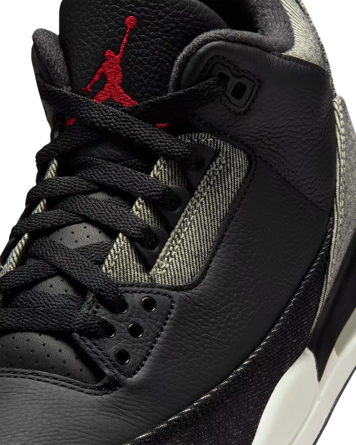 IR0914-400 Levi's Nike Air Jordan 3 Retro SP Black and White (LEVI'S Tab) (Men's