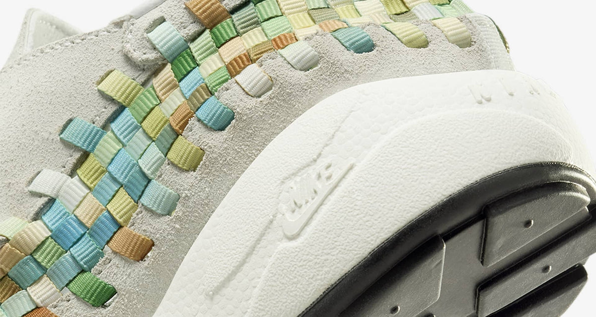 FB1959-101 Nike Air Footscape Woven Summit White (Women's)