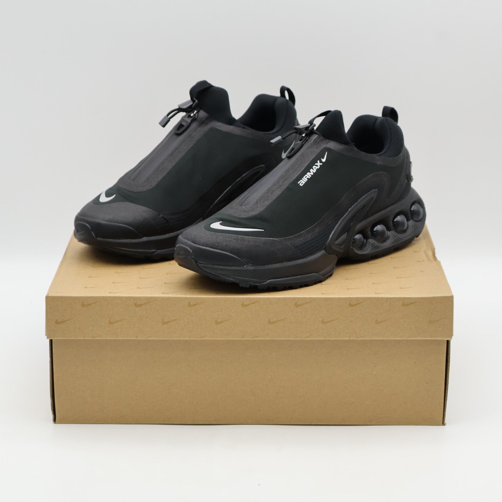 HQ8605-001 Nike Air Max DN Roam Triple Black Metallic Silver (Men's)