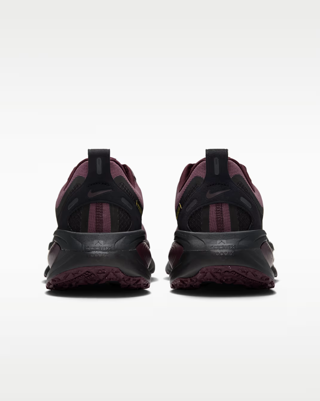 HQ7001-600 Nike Vomero 18 GORE-TEX "Burgundy Crush/Black" (Men's)