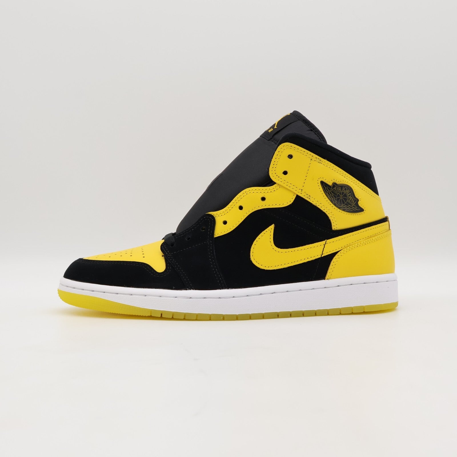 HJ6654-071 Nike Air Jordan Mid Black Varsity Yellow (Men's)