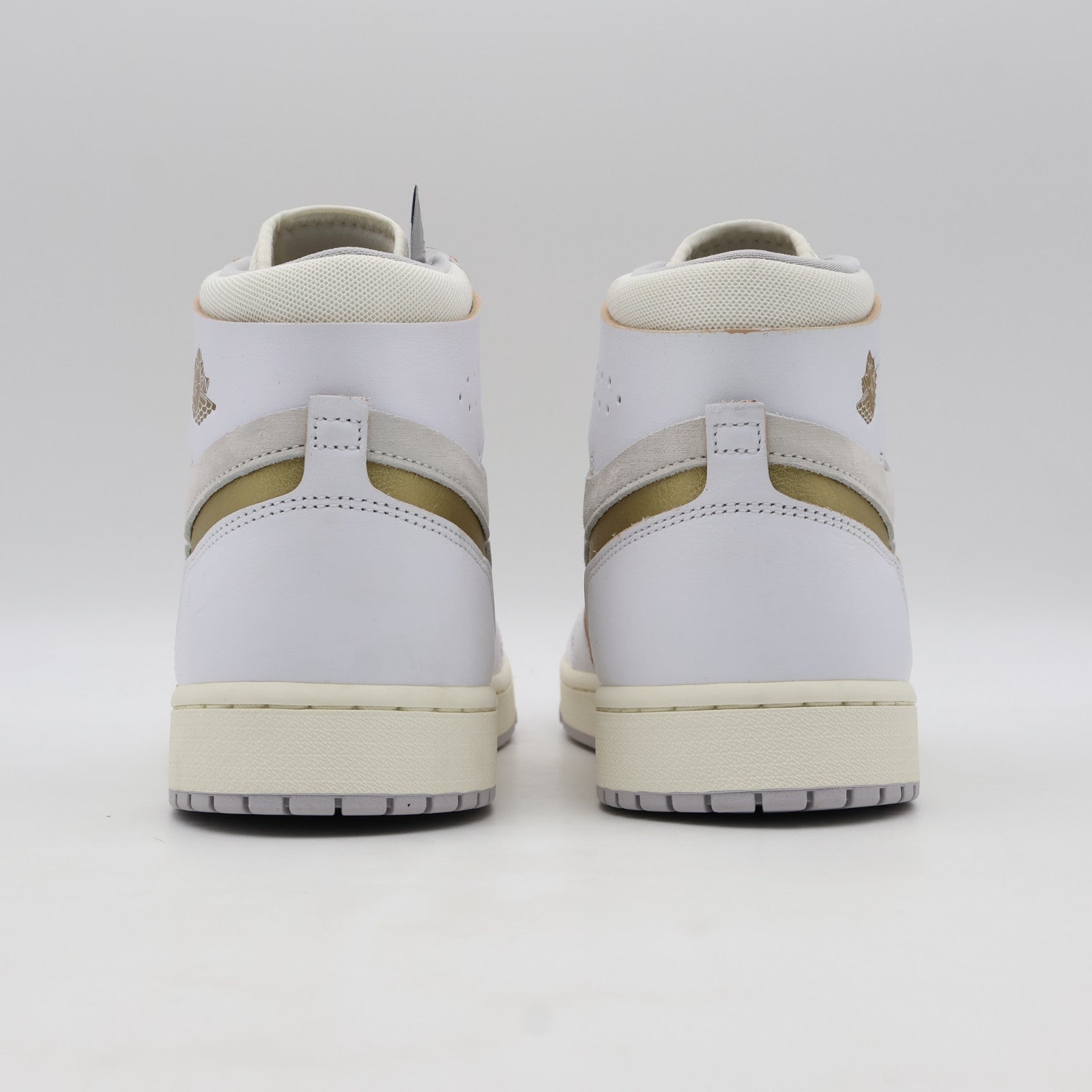 DV1307-107 Nike Air Jordan 1 High Zoom CMFT 2 Metallic Gold
