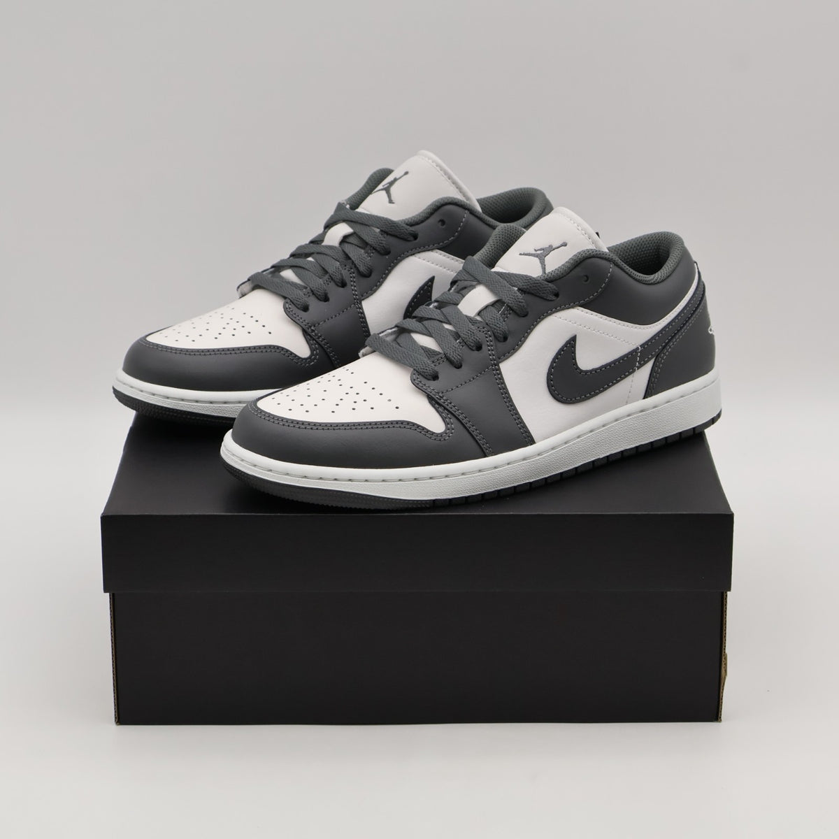 553558-044 Nike Air Jordan 1 Low Classic Grey White (Men's)
