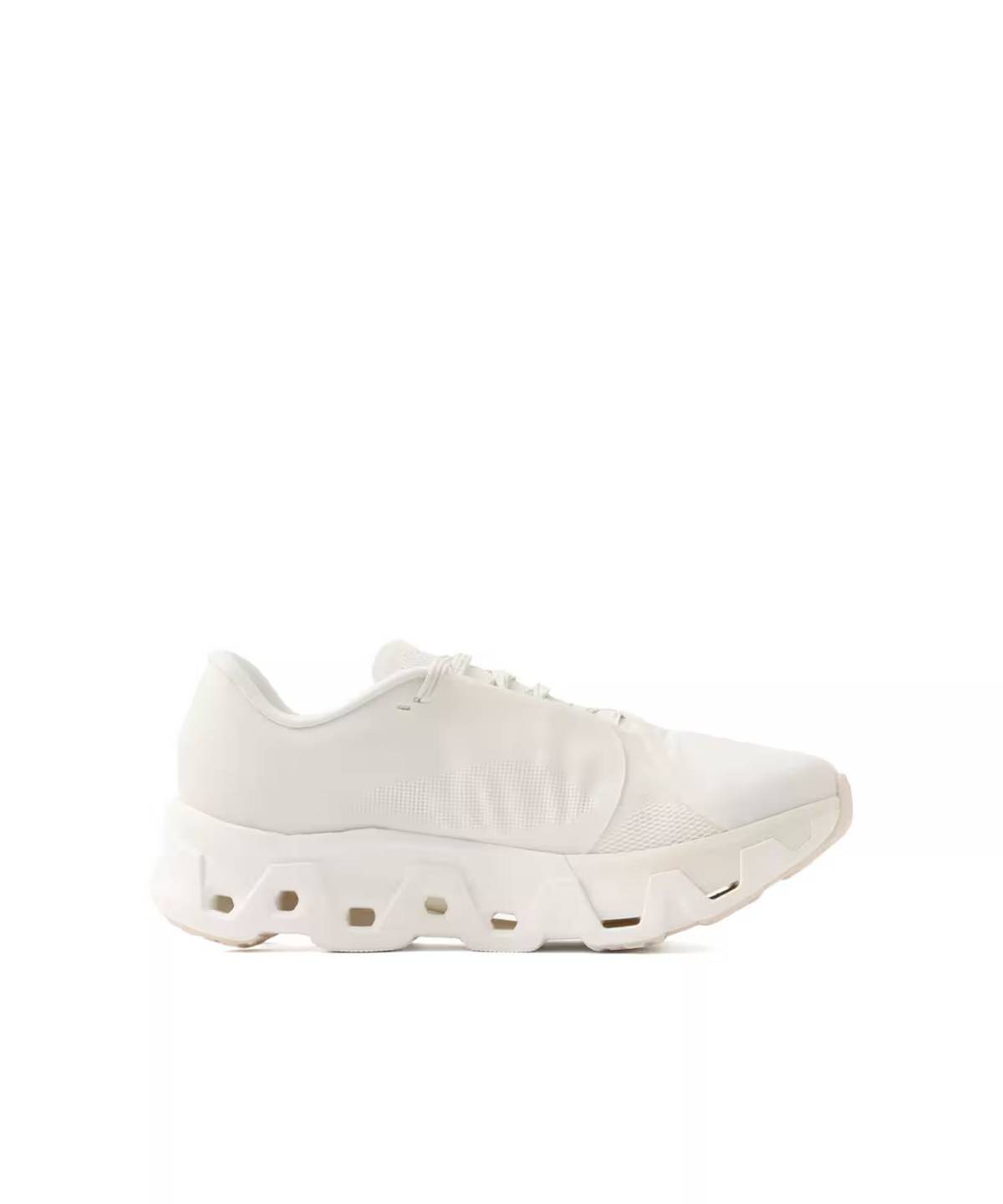 3WF30701200 POST ARCHIVE FACTION Ã On Cloudmonster Hyper White (Women's)