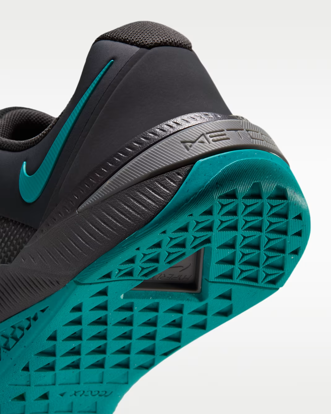 HJ1875-011 Nike Metcon 10 "Iron Grey/Dark Smoke Grey" (Men's)
