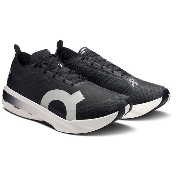 3ME30480299 3ME30480299 On Cloudboom Strike "Black/White" (Men's)