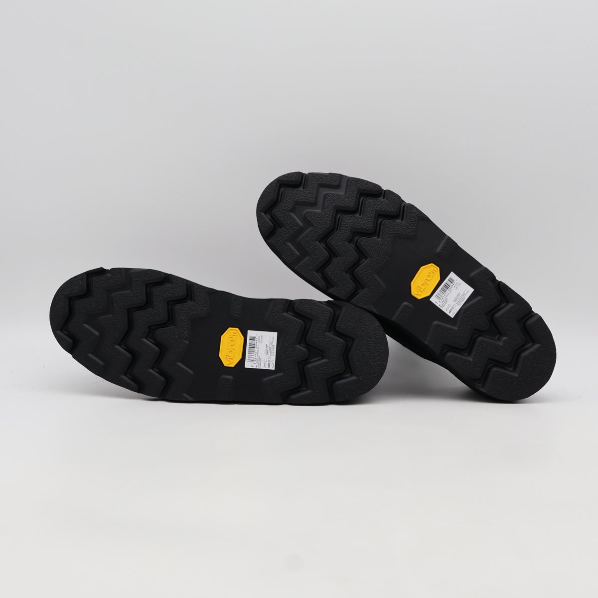 26182699 Clarks Desert London GORE-TEX Black Suede (Men's)