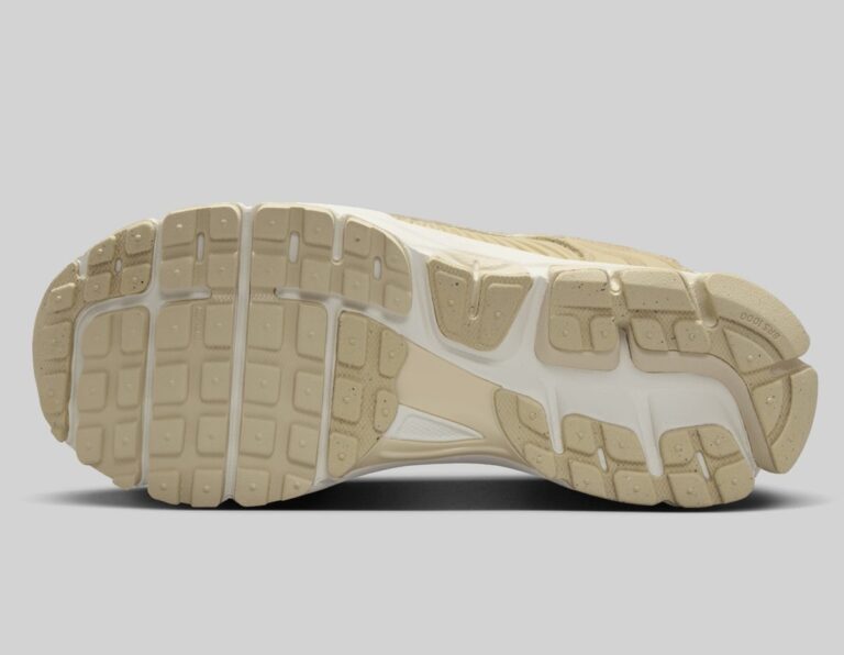 HQ0458-200 Nike Zoom Vomero 5 Beach Light Khaki Pale Ivory Sail (Women's)