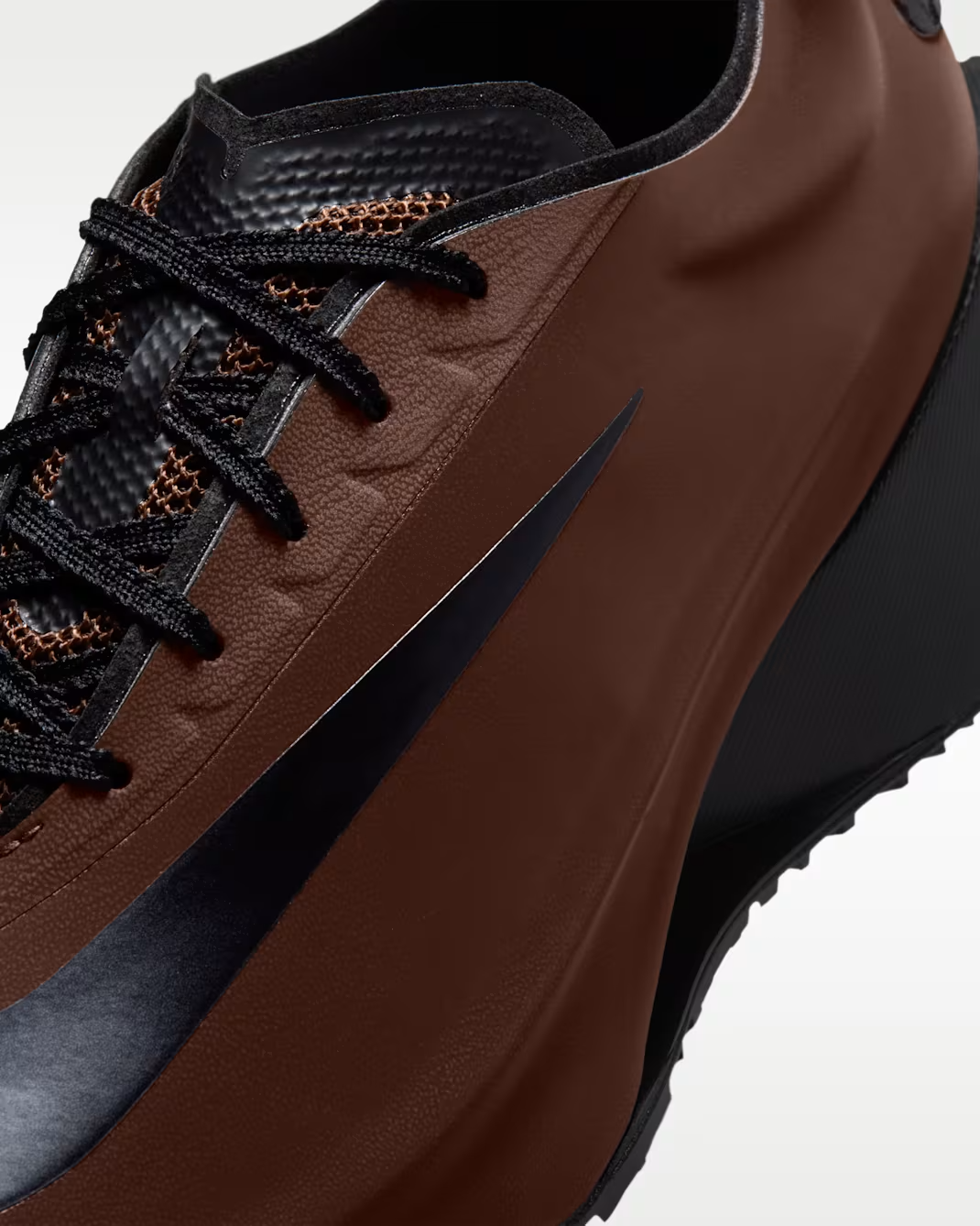 HQ2409-200 Nike First Sight Noir Cacao Wow (Women's)