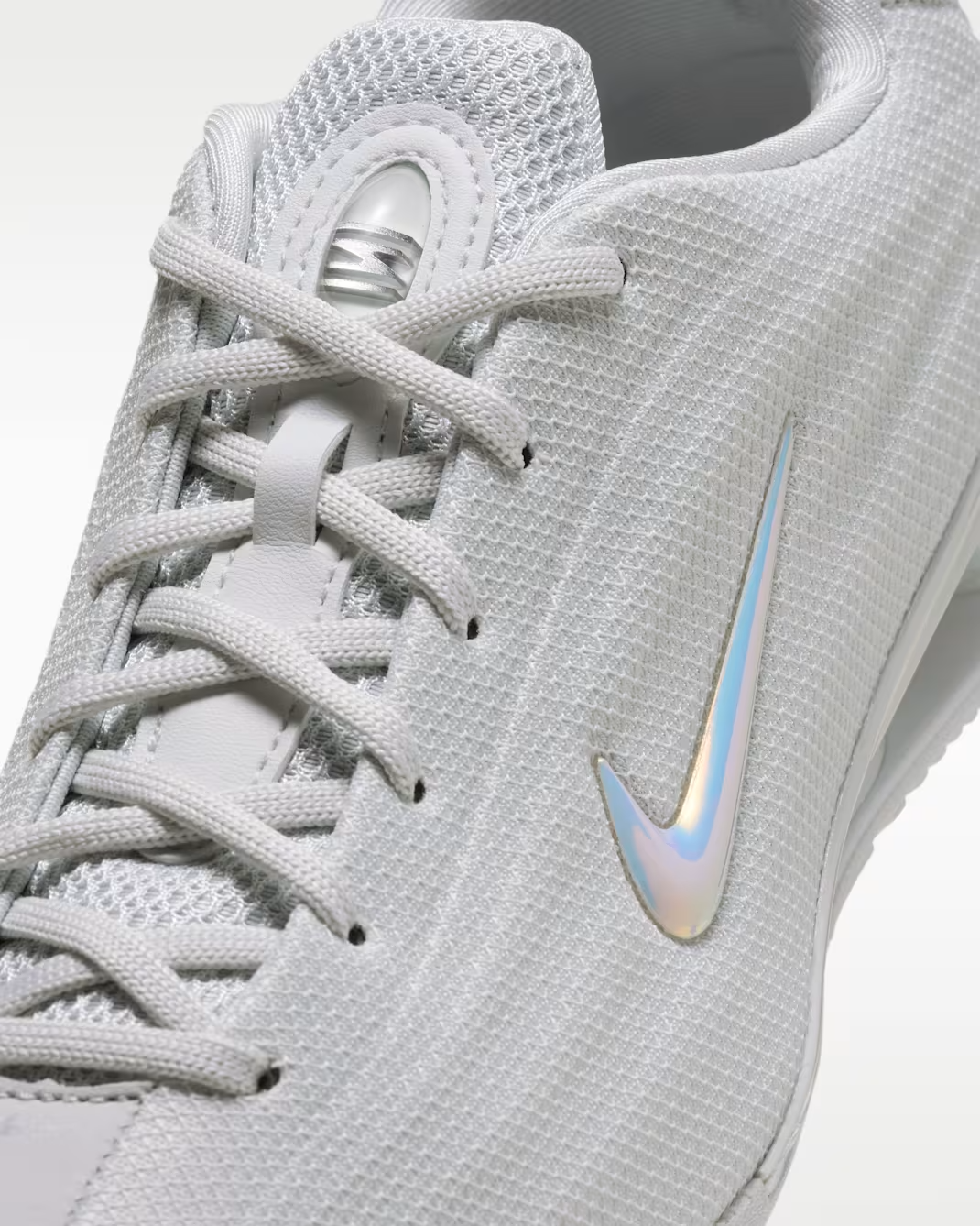 IM6051-100 Nike Shox Z SE "Off White/Metallic Silver" (Women's)