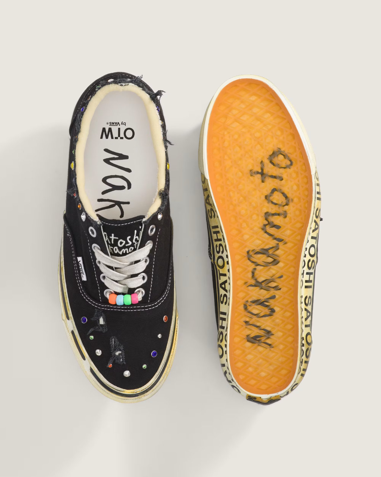 VN000EFEBLK Satoshi Nakamoto Ã OTW by Vans Era 95 Gems Round Jewel (Men's)