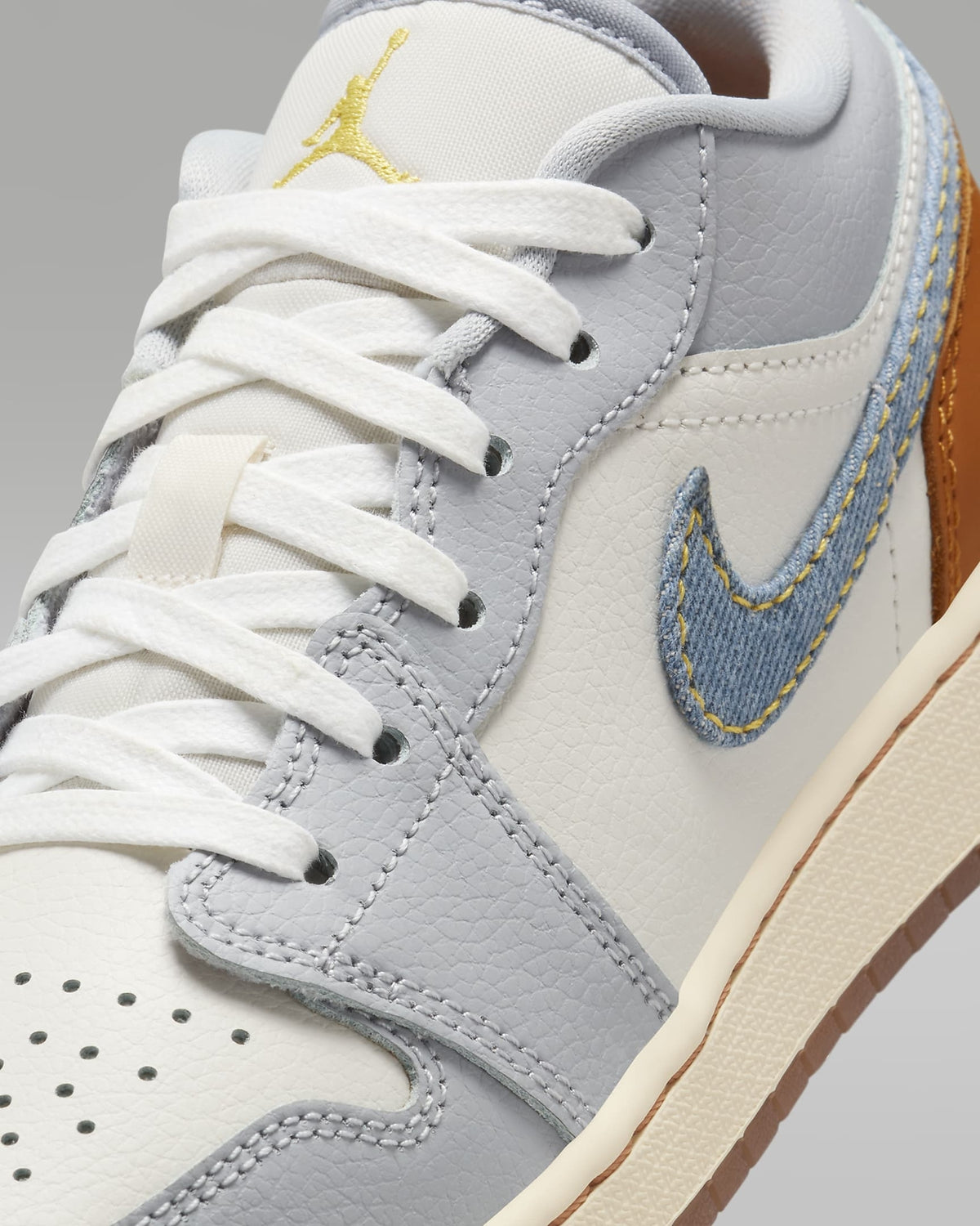FZ5046-041 Nike GS Air Jordan 1 Low SE Phantom Coconut Milk Amber Brown