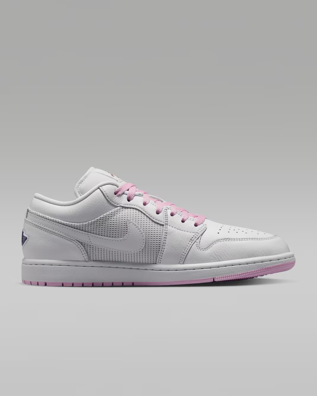 IO2048-100 Nike Air Jordan 1 Low SE "Summit White/Light Arctic Pink" (Unisex)