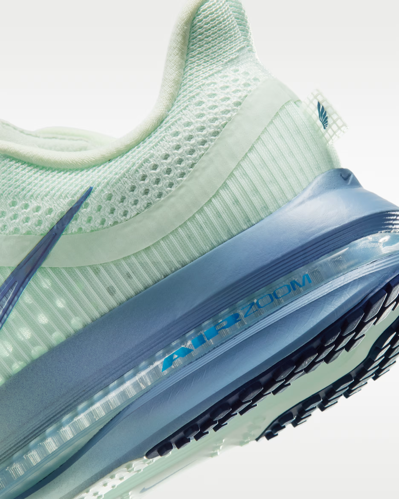 HQ2593-301 Nike Pegasus Premium "Barely Green/Work Blue" (Women's)