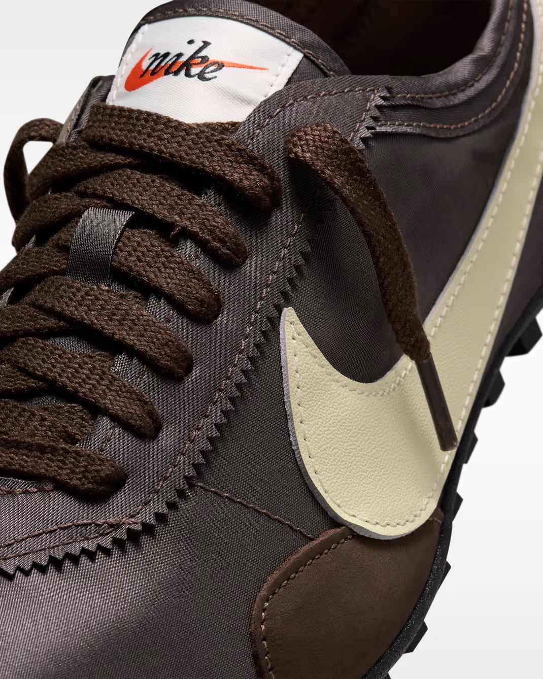 IW0955-201 Nike Moon Shoe OG "Baroque Brown/Black/Cashmere" (Women's)