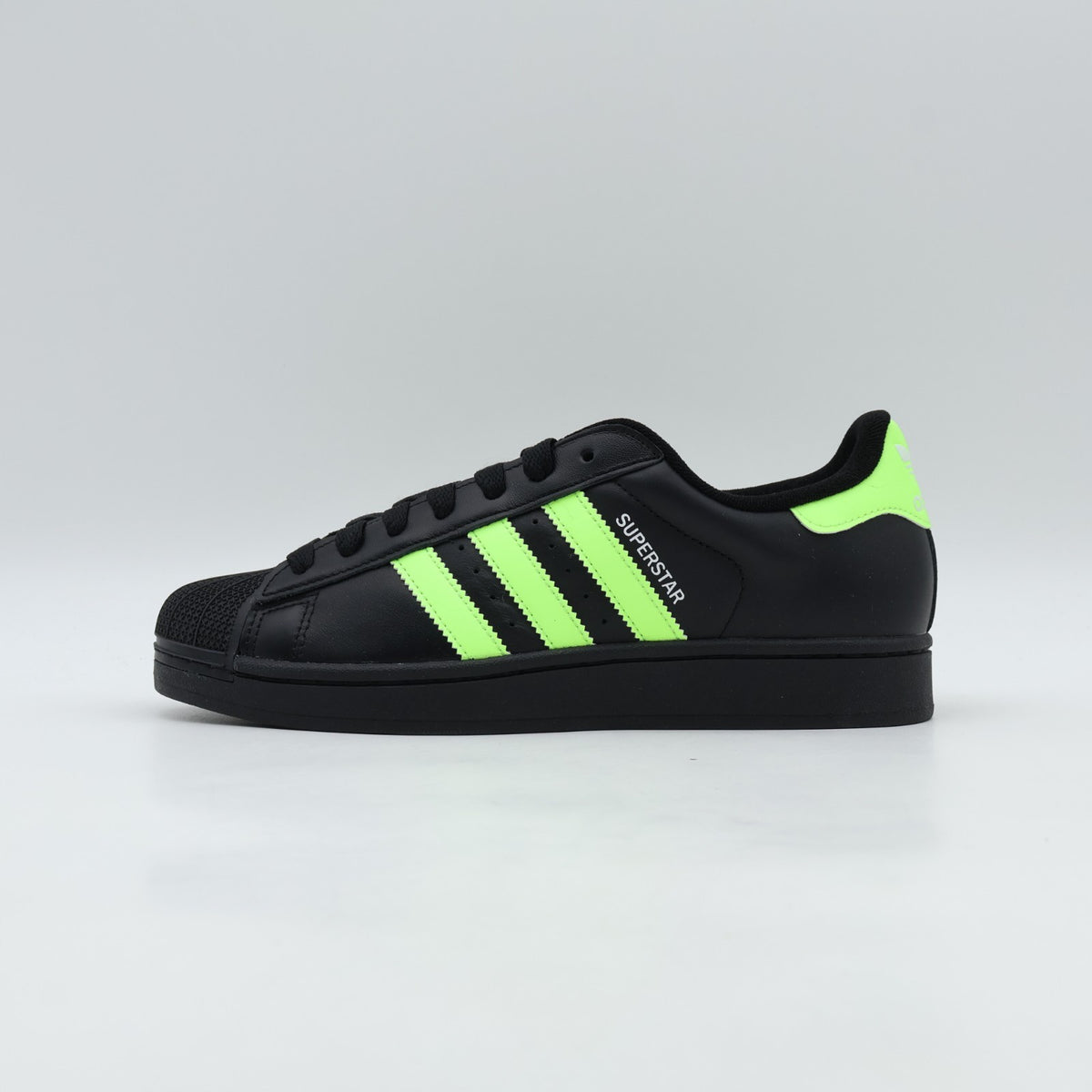 JQ3175 adidas Originals Superstar 2 Core Black Signal Green Cloud White (Men's)