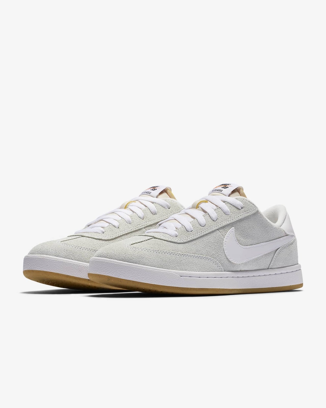 909096-111 Nike SB FC Classic Summit White White Vivid Orange (Men's)