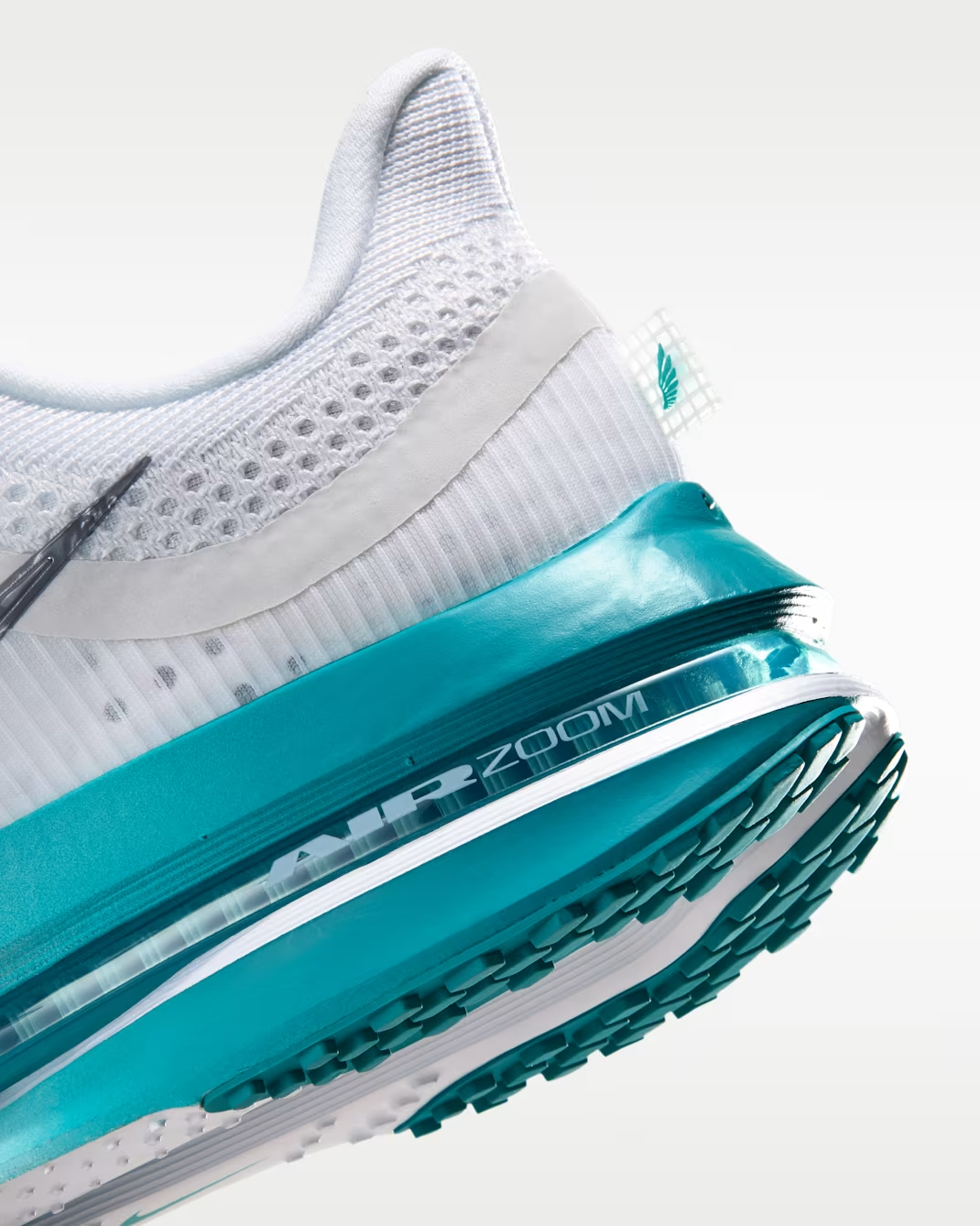 HQ2593-115 Nike Pegasus Premium "White/Blue" (Women's)