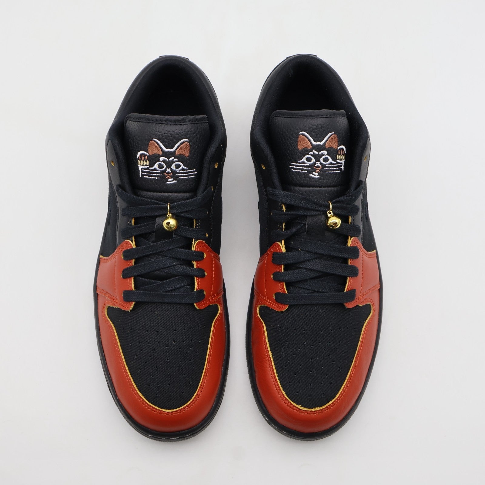 IQ3460-010 Nike Air Jordan 1 Low SE Lucky Cat (Men's)
